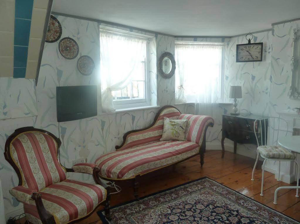 Beachview Guest House Accommodations มาร์เกท ภายนอก รูปภาพ
